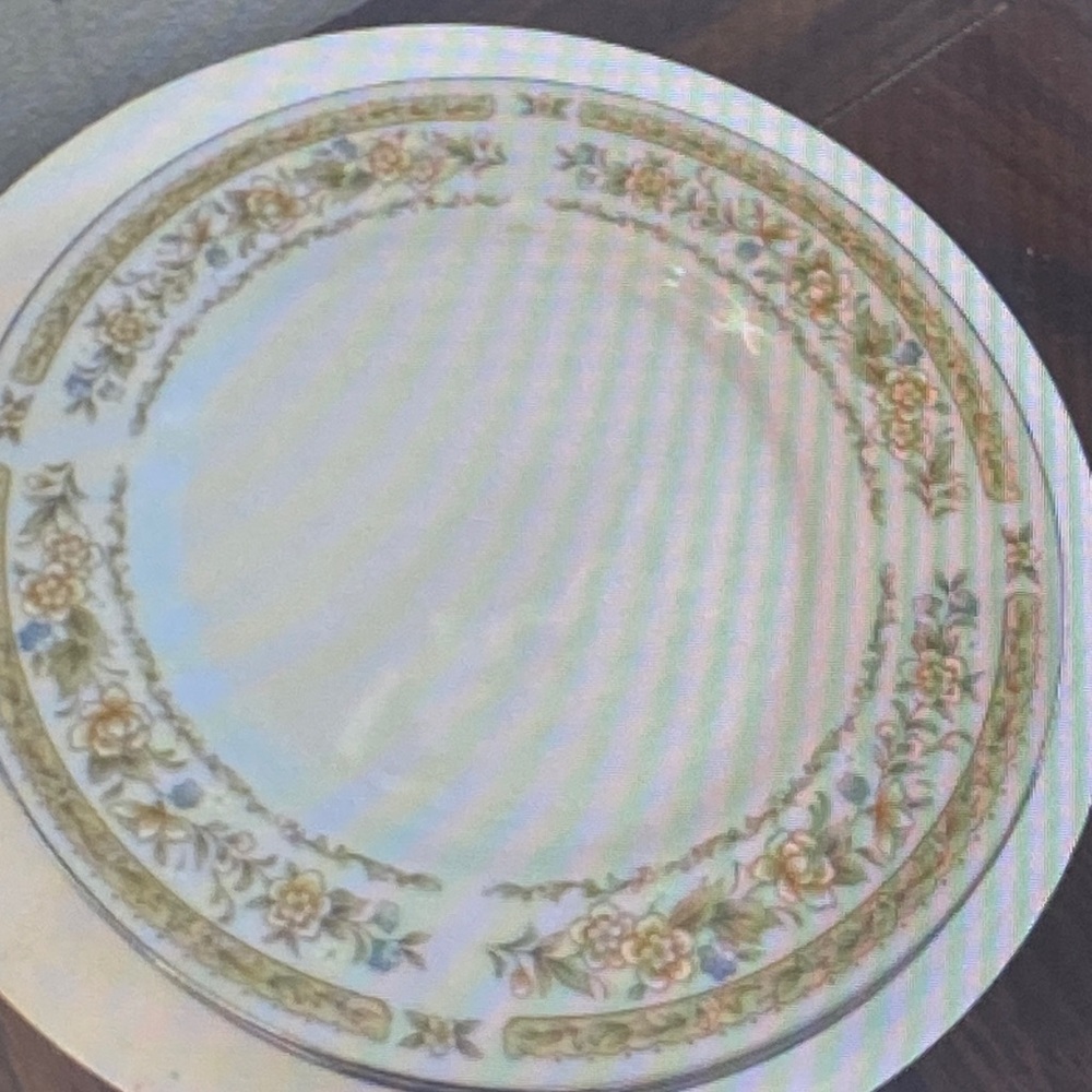 Classic Floral Gold Rim Dinner Plate - White and Gold